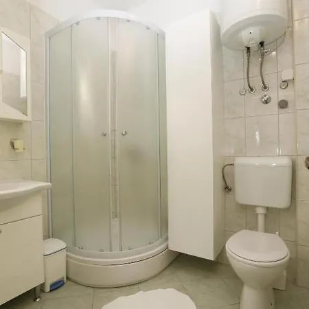 Lucky A2 In A Quiet Location *