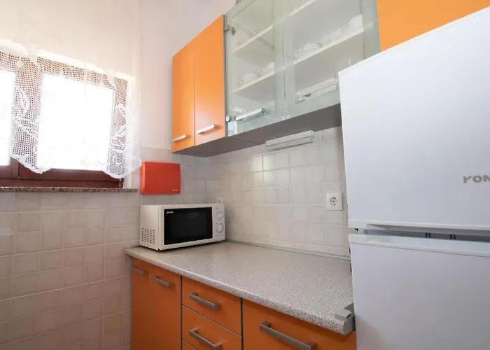 Lucky A2 In A Quiet Location